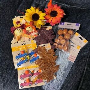 Autumn Harvest Decor Set with Sunflowers and Scarecrows